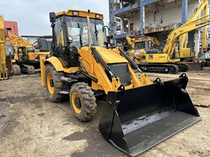 Chargeuse pelleteuse JCB 3CX d'occasion 4x4 avec roues motrices Machine de construction 1 tonne Chargeur sur pneus JCB 2CX - Product Image 2