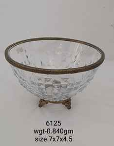 Designed Metal <b>Serving</b> <b>Bowl</b> With Leaf Stand Tabletop Decor High Quality Metallic Essential Kitchenware for Home and Hotels - Product Image 4