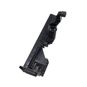 ถังข้างหม้อน้ำอินเตอร์คูลเลอร์ เมอร์เซเดส เอ-คลาส ซีรีส์ (W177) A2475006200 ดีเซล 2000 (18>) - Product Image 1