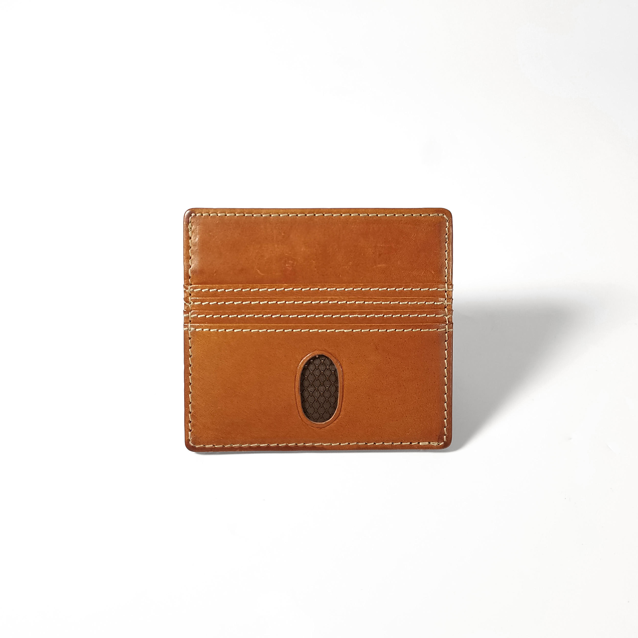 สีน้ำตาล