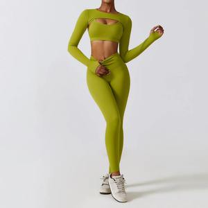 Ensemble de yoga et de fitness pour femme, deux pièces, couleur unie, vêtements de sport, super extensibles et respirants - Product Image 3