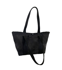 Venta al por mayor de bolsos de mano con logotipo impreso, bolsos de compras baratos hechos de material impermeable a petición de empresas vietnamitas - Product Image 2