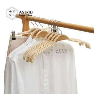 Exhibidor de Madera para Pantalones Vaqueros de 37CM 32CM con Logotipo Personalizado de Marca - Product Image 6