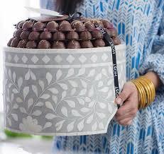 Support à gâteau incrusté d'os, fabrication de support à gâteau de mariage, de luxe, d'anniversaire, de couleur résine, vente en gros - Product Image 5