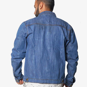 Chaqueta para hombre de diseño versátil, adecuada para salidas, viajes y uso casual diario. - Product Image 4