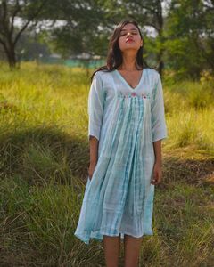 Ensemble de robes décontractées ultimes de grande qualité, tenues maxi droites de créateur pour fêtes de plage et anniversaires avec motif uni - Product Image 3