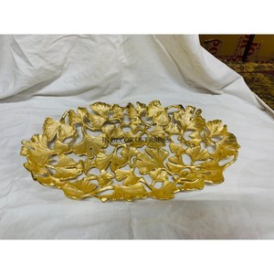 Bol de service en métal de haute qualité de forme ronde avec revêtement en poudre extérieur noir et poignées intérieures résistantes à la chaleur dorées - Product Image 4