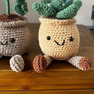 Flores de ganchillo hechas a mano plantas en maceta flores artificiales para siempre para decoraciones navideñas para el hogar OEM hecho Vietnam gran regalo - Product Image 2