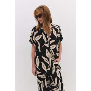 Camisa informal de manga corta con estampado y logotipo frontal - Product Image 1