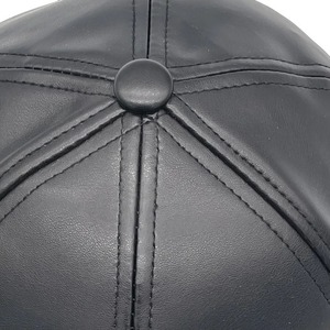 หมวกเบสบอลหนังแท้สำหรับผู้หญิงและผู้ชายปรับได้หมวกเมจิกเทปบังแดดบอร์ดไฟสีดำหมวกฮิปฮอปกลางแจ้งหมวกกีฬาสุดหรู - Product Image 3