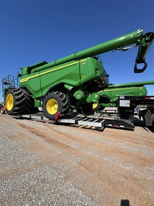 Cosechadora Combinada Verde, Máquina Cosechadora de Granos, Equipo Agrícola Multifuncional para Trigo, Maíz y Arroz - Product Image 1
