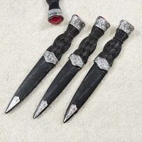 Boucle de kilt écossais TIGER TOUCH avec décoration en dentelle et gaine en fer TT-422