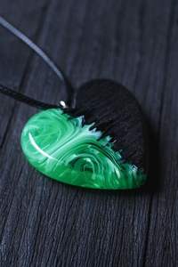 Ciel soufflet fait à la main brillant ange collier Unique bleu foncé ciel nuages résine lumineux en gros créatif Tradition colliers - Product Image 3