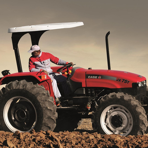 Tracteur Case II, équipement agricole robuste avec hydraulique fluide et fonctionnement facile - Product Image 4