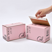 Boîtes d'expédition en carton ondulé rose avec logo personnalisé Nova imprimé en or, boîte d'emballage pour envoi postal, boîte pour costumes cosmétiques