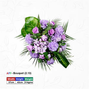 Arrangement mural en cascade de fleurs artificielles Lavande Rêve et feuillage tropical - Product Image 1