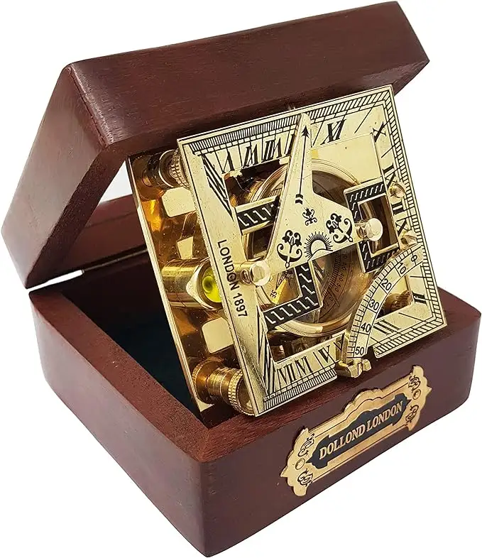 Brújula de reloj de sol de latón cuadrado náutico de alta calidad en caja de vidrio de madera