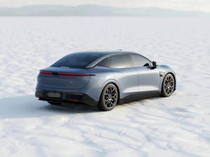 Berline électrique pure d'occasion 2024, longue autonomie, transmission automatique, transmission intégrale, configuration 5 places, état impeccable, fournie du Japon, autonomie NEDC - Product Image 2