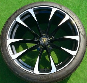 Pneus de qualité supérieure TWO 325/30ZR23 P Zero PZ4 Lamborghini Urus & Aston Martin DBX ! 100% original, scellé en usine - Product Image 5