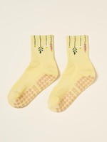 Chaussettes de Pilates personnalisées JZVINA avec logo, motif jacquard brodé, bord côtelé antidérapant, chaussettes antidérapantes pour le yoga nu et le reformer