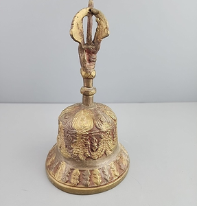 ระฆังทิเบตสีบรอนซ์ทูโทนคลาสสิกและชุดวาจาหกง่ามเหมาะสำหรับแท่นบูชาหรือศูนย์สมาธิในบ้าน - Product Image 2