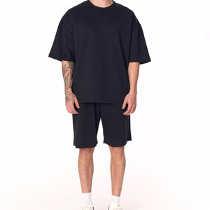 Conjunto de pantalones cortos para hombre, camiseta de manga corta fina de secado rápido de verano y pantalones cortos deportivos, ropa deportiva para hombre estampada - Product Image 1