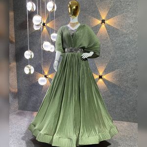 Moda de moda para mujer vestido largo Anarkali bordado Kurti con traje Dupatta boda y ropa de fiesta India 2024 para niña - Product Image 2