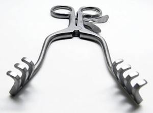 Retractor Quirúrgico Manual de Acero Inoxidable, Autoestático, Romo, 3x4, Reutilizable para Retracción Controlada de Tejidos - Product Image 2