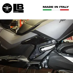 Protezioni 3D per Poggiapiedi Compatibili con Honda ADV350 2022-2025, Adesivi Eleganti per Moto - Product Image 5