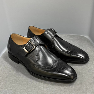 Scarpe di cuoio con cinturino monaco di alta qualità intagliato in vacchetta da uomo - Product Image 1