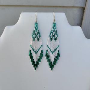 Boucles d'oreilles en perles de rocaille en verre tissé à la main de style bohème pour femmes - Product Image 3