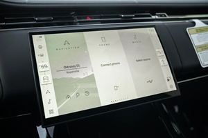 Range Rover Sport SV Edition One Noir Obsidienne SUV d'occasion certifié propre, en excellent état et confortable, versions LHD et RHD - Product Image 6