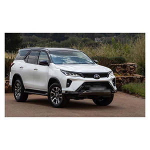 รถ SUV 2.7 ลิตร 7 ที่นั่ง รุ่น TRD สภาพดีเยี่ยม ไม่มีประวัติอุบัติเหตุ 100% รับประกัน 1 ปี เกียร์อัตโนมัติ พวงมาลัยซ้าย สีเข้ม ไฟฟ้า ล้อแม็ก R18 เบาะผ้า - Product Image 6