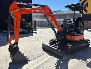 Mini-excavatrice Hitachi 3 tonnes ZX30U-5A neuve/d'occasion, importée d'origine, petite, avec moteur et composants de transmission. - Product Image 2