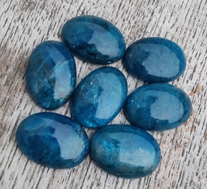 Venta al por mayor natural neón azul apatita AAA + CALIDAD IGI certificado calibrado parte posterior plana cabujón Asscher corte gemas sueltas para joyería - Product Image 3