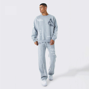 Conjunto Deportivo de Pantalones Deportivos Anchos y Holgados de Algodón 100% Gris Jaspeado y Sudadera Holgada con Cuello Redondo y Estampado de Grafiti - Product Image 1