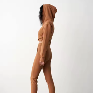 Ensemble de survêtement deux pièces pour femme, vêtements personnalisés, survêtement décontracté, streetwear, haut court à capuche, jogging pour femme - Product Image 3