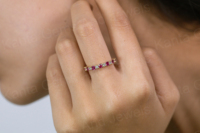 Anillo Minimalista de Plata de Ley 925 Auténtica de Alta Calidad, Chapado en Oro Cristiano de 22k, con Rubí Brillante de 3mm, Media Eternidad