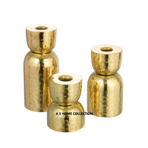 Bougeoir en métal en aluminium de conception martelée plaqué or pour pot de bougie unique en béton décoratif de fête lot de 3 - Product Image 1