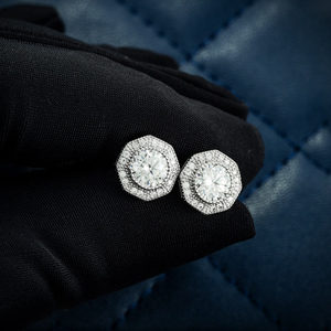 Pendientes de Halo con Moissanita de 10.17MM, Color D, VVS, en Oro Blanco - Joyería de Boda Elegante y Lujosa - Product Image 5