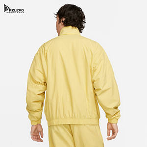 Conjunto Deportivo de Dos Piezas para Hombre, Chaqueta Cortavientos Gruesa y Pantalones Cortos con Capucha y Cremallera, Ropa Impermeable y Transpirable, OEM - Product Image 3