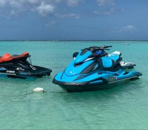 Jet ski Kawasaki SX-R 160 haute performance, moteur 4 temps 300 ch, bateau pneumatique en fibre de carbone et Hypalon pour - Product Image 1