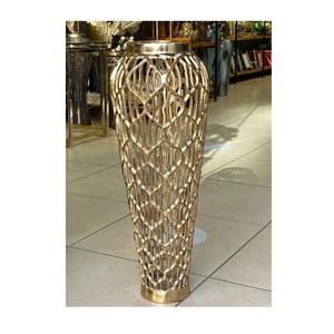 Maceta de Aluminio de Alta Calidad con Acabado Elegante y Diseño Moderno, Duradera para Jardín y Uso Interior/Exterior - Product Image 3