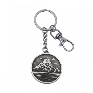 Llavero de Metal Personalizado de Cobre con Diseño de Montaña, Impermeable, para Exteriores, Recuerdo de Aventura - Product Image 4