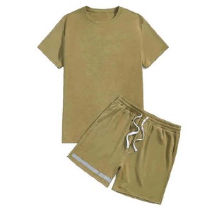 Conjunto doble de dos piezas de alta calidad para hombre Camiseta y pantalones cortos transpirables suaves de color personalizado con conjuntos de logotipo personalizado estampado - Product Image 3
