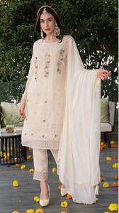 Heavy Fox Georgette Salwar Kameez con bordado trabajo y encaje elegante multicolor semicosido para mujer venta en línea - Product Image 2