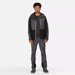 Chaqueta deportiva impermeable para hombre 2025, cortavientos con capucha y logotipo personalizado OEM de alta calidad con características de senderismo lisas negras a prueba de viento - Product Image 3
