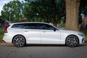 VOLVO V60 RECHARGE T8 POLESTAR 2020 d'occasion, conduite à gauche/droite - Product Image 4