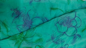 Bordado a mano con estampados en tela Georgette de seda - Product Image 3