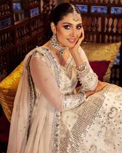 Diseñador nupcial Lehnga Choli para ropa de fiesta bordado pesado multicolor boda Lehenga Choli para mujeres en venta al por mayor 0123 - Product Image 6